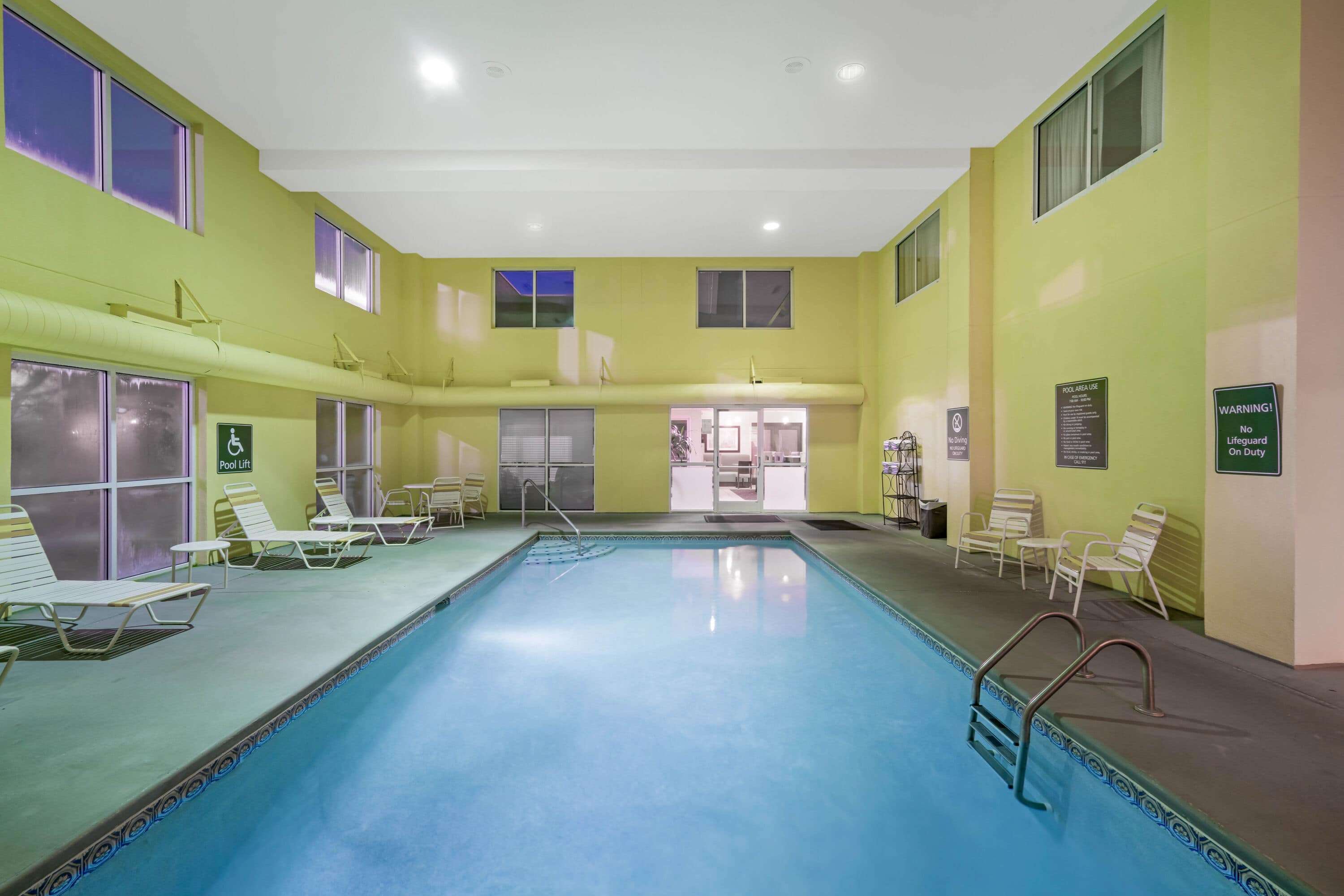 La Quinta Inn & Suites by Wyndham Knoxville Airport