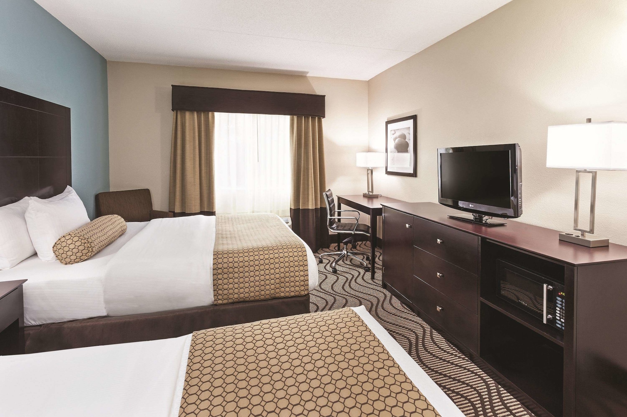 La Quinta Inn & Suites by Wyndham Knoxville Airport