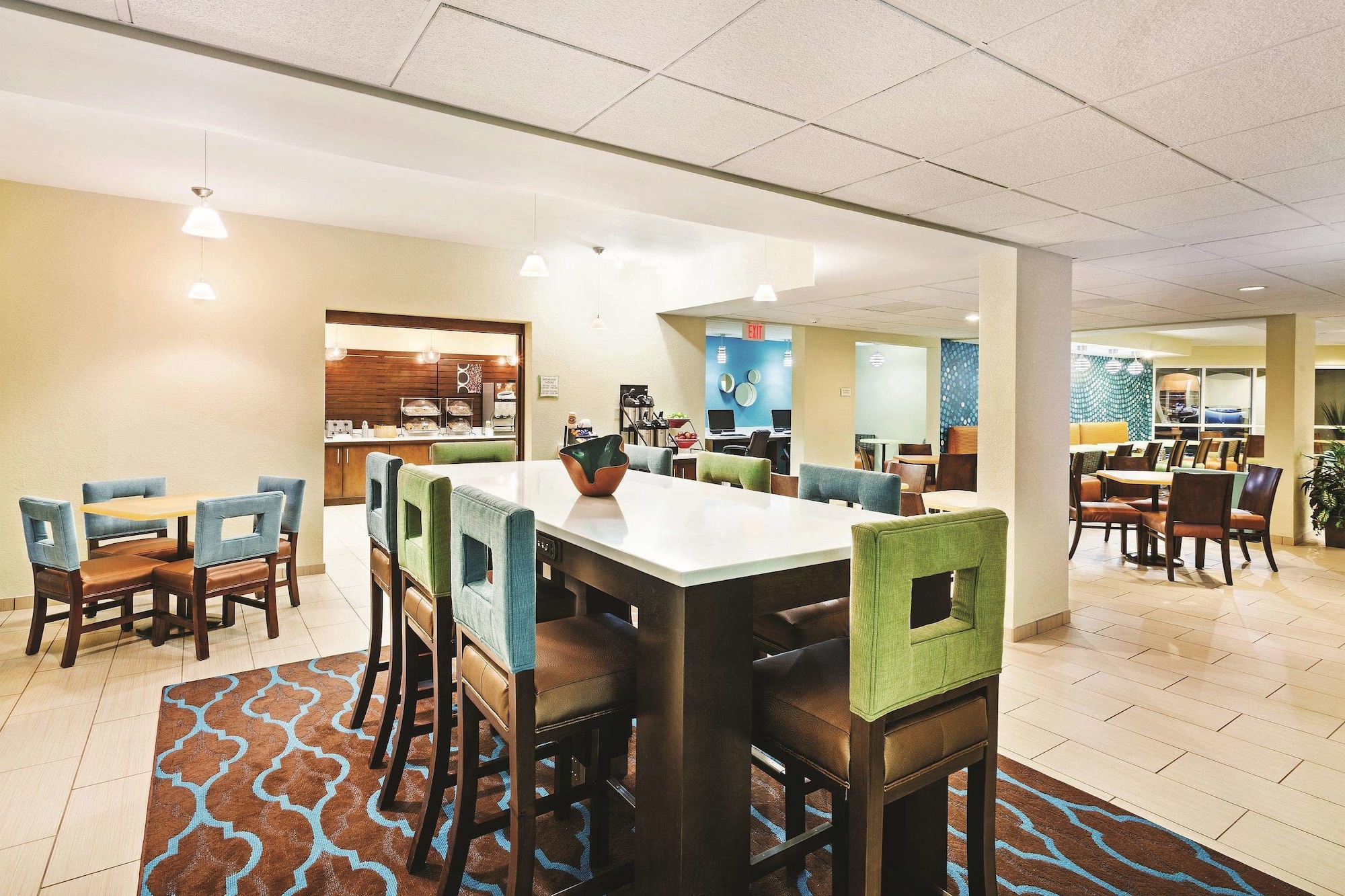 La Quinta Inn & Suites by Wyndham Knoxville Airport