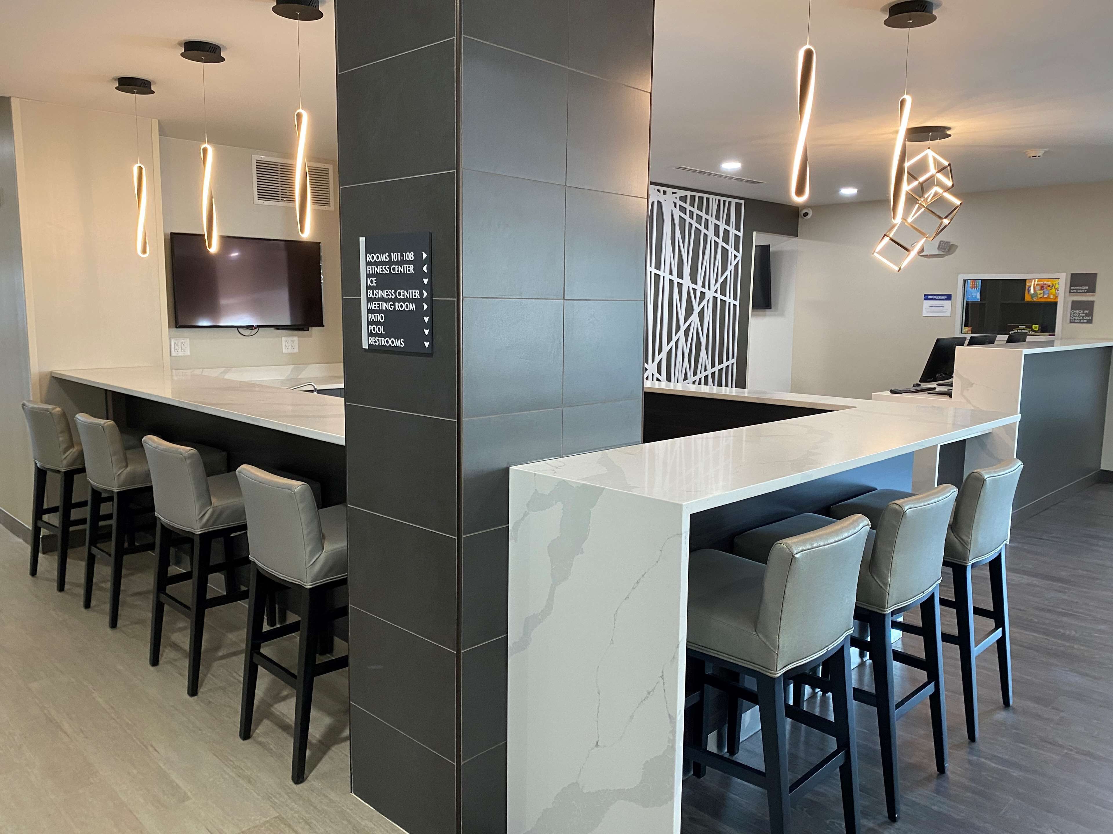 Best Western Plus Executive Residency Antioch Inn