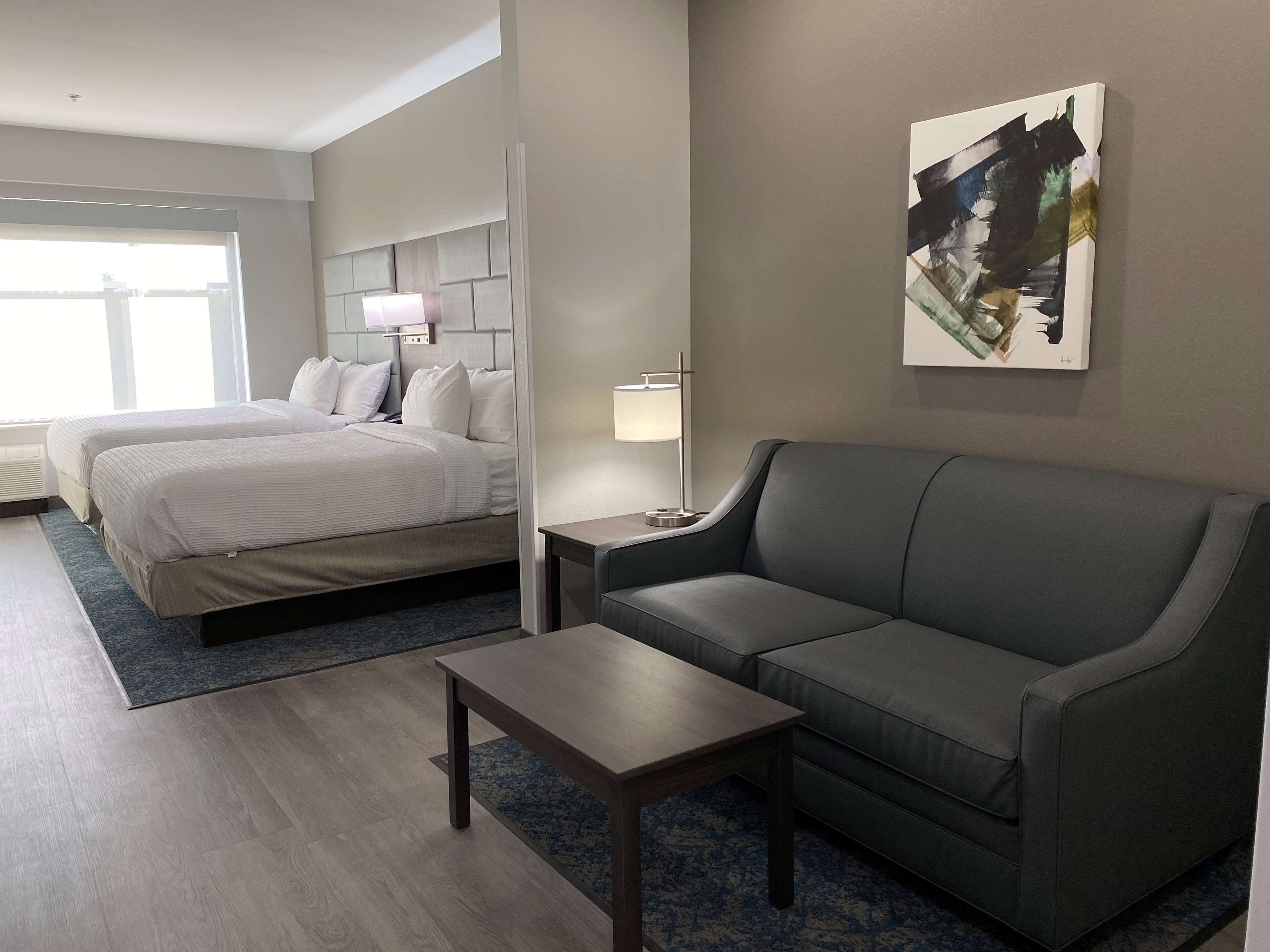 Best Western Plus Executive Residency Antioch Inn