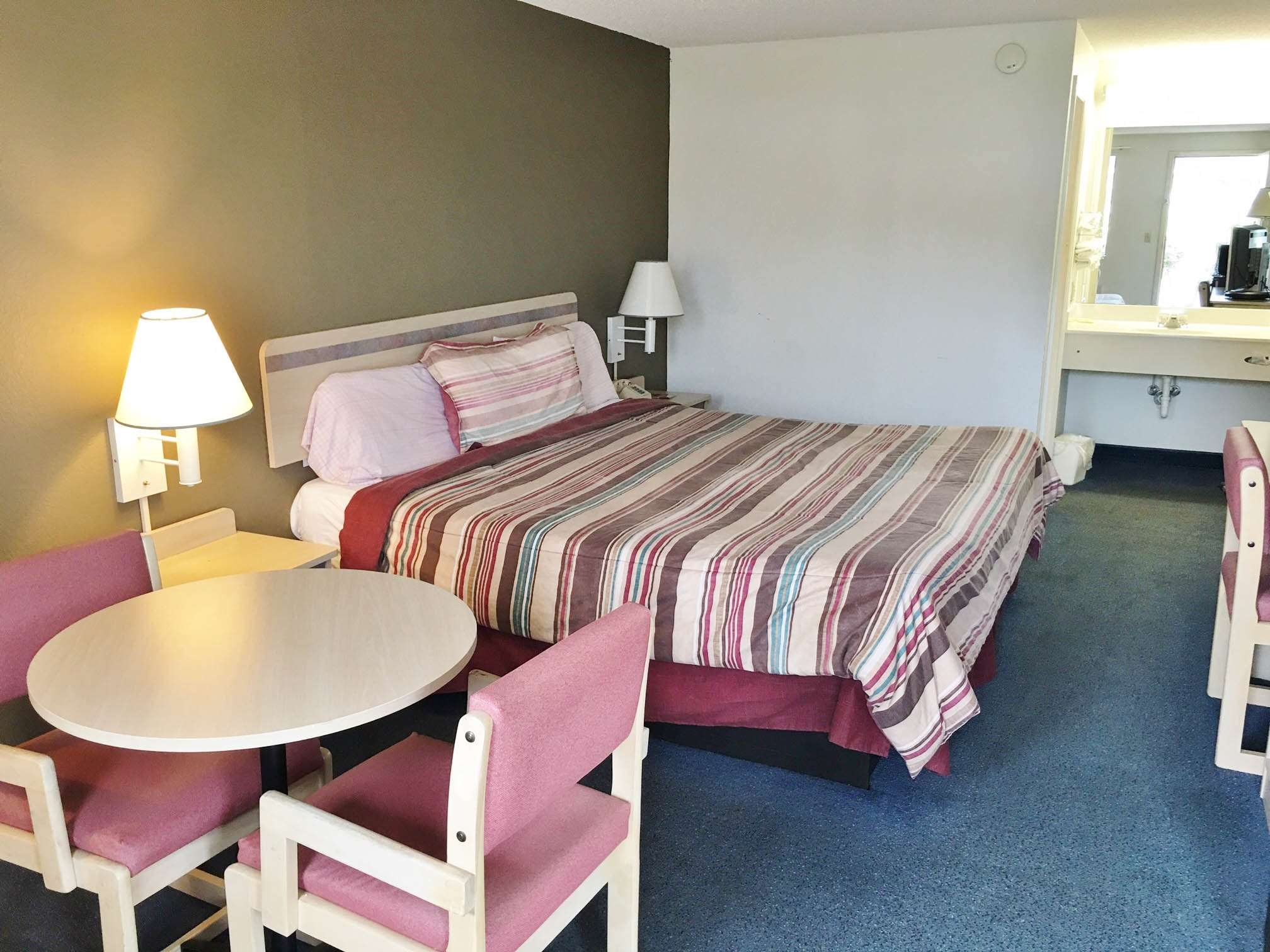 Rodeway Inn