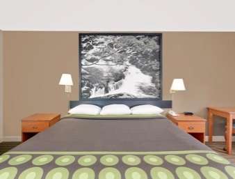 Super 8 by Wyndham Athens