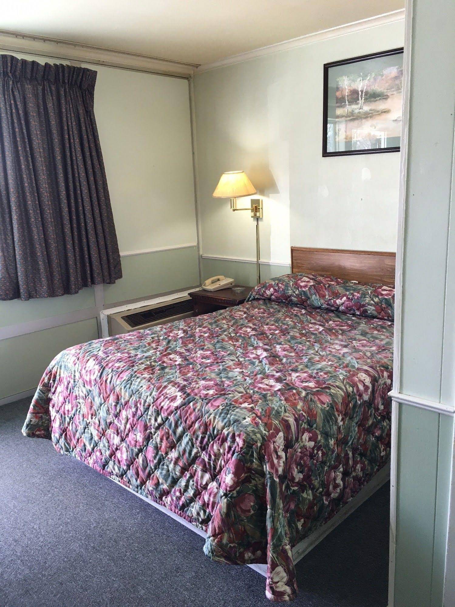 Aristocrat Motor Inn