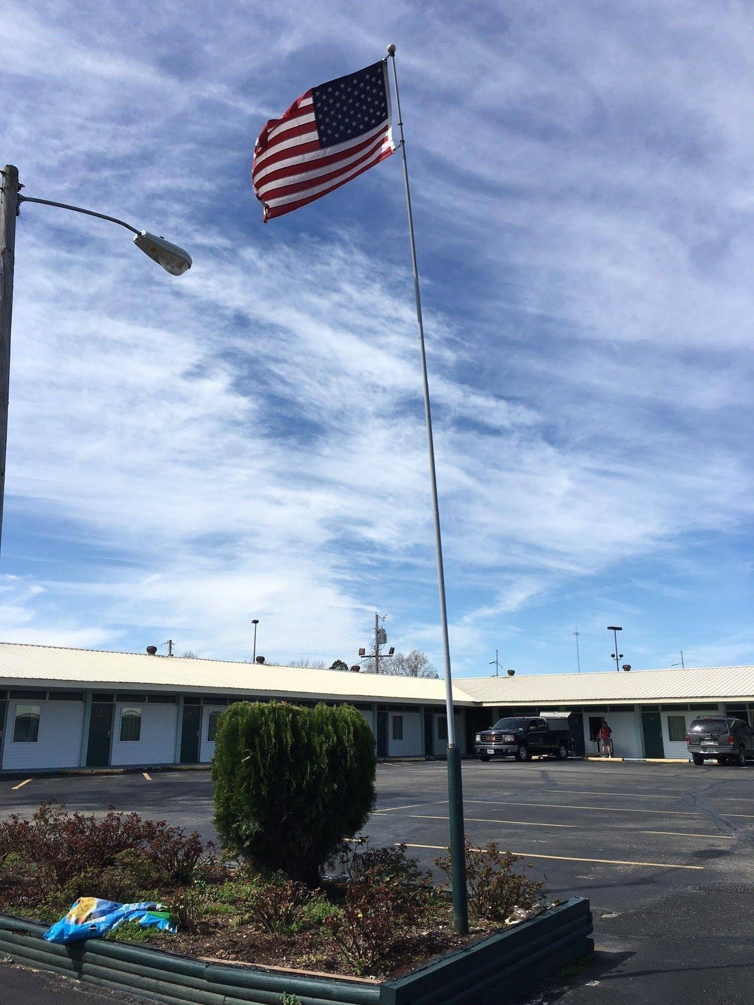 Aristocrat Motor Inn