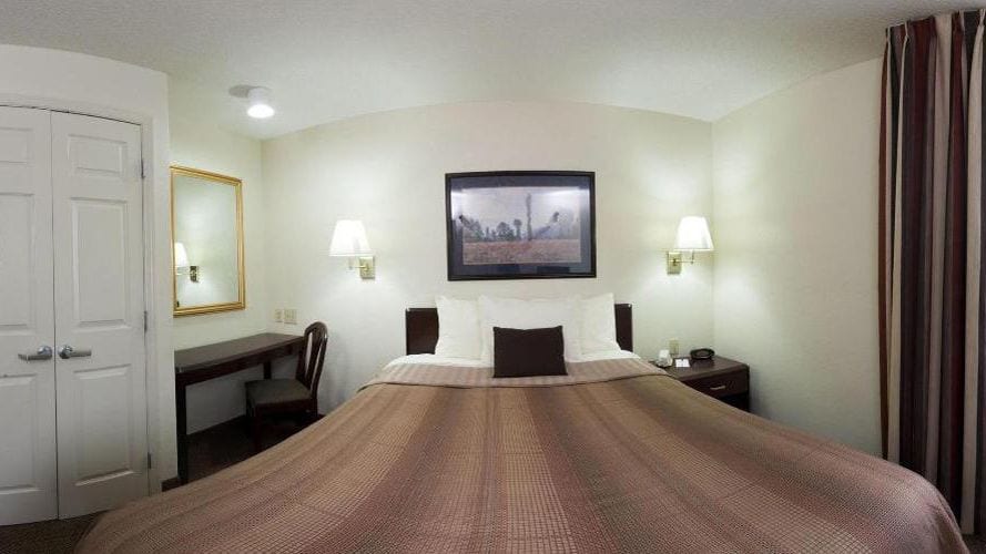 Sonesta Simply Suites Nashville Brentwood