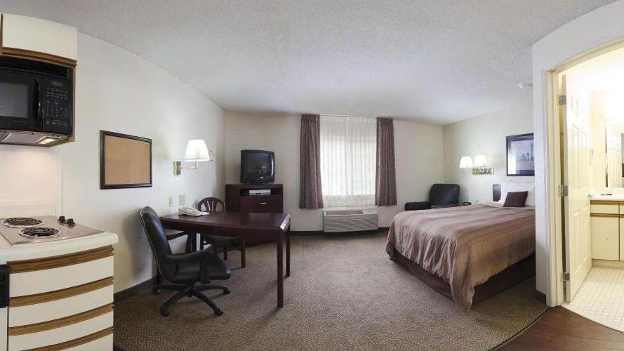Sonesta Simply Suites Nashville Brentwood