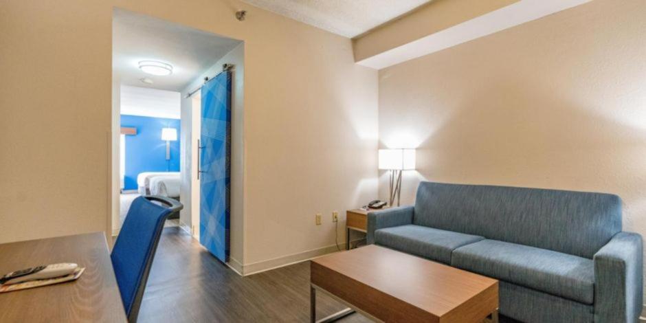 Holiday Inn Express Hotel & Suites Brentwood North - Nashville Area