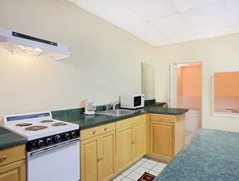 Bristol Parkway inn