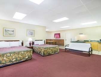 Bristol Parkway inn