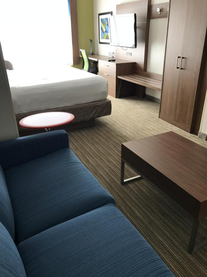 Holiday Inn Express & Suites Chattanooga East Ridge