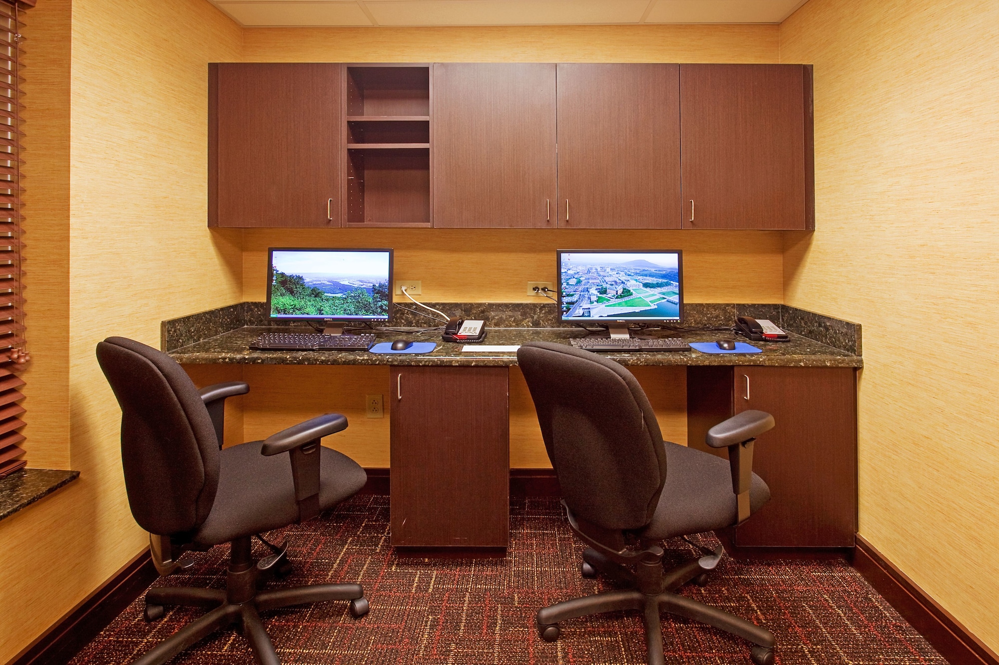 Holiday Inn Express Hotel & Suites Chattanooga Downtown