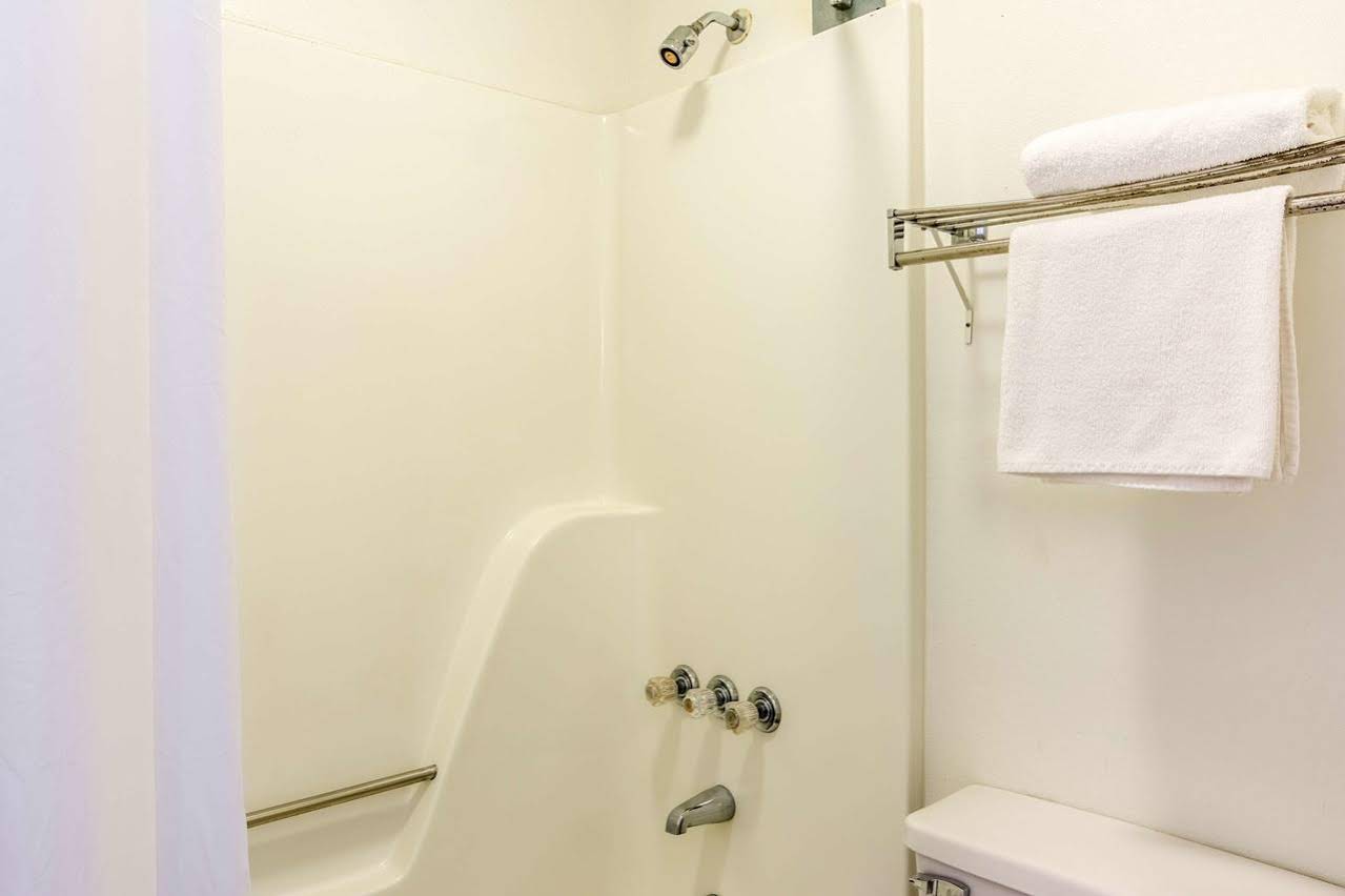 Motel 6 East Ridge #4423