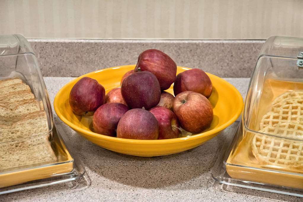 Days Inn by Wyndham Clarksville North