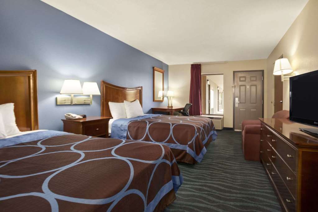 Days Inn by Wyndham Clarksville North