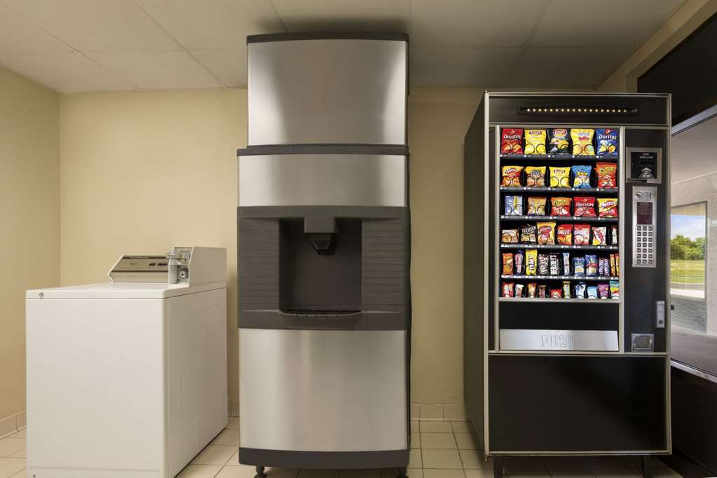 Days Inn by Wyndham Clarksville North