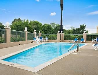 Days Inn by Wyndham Clarksville North