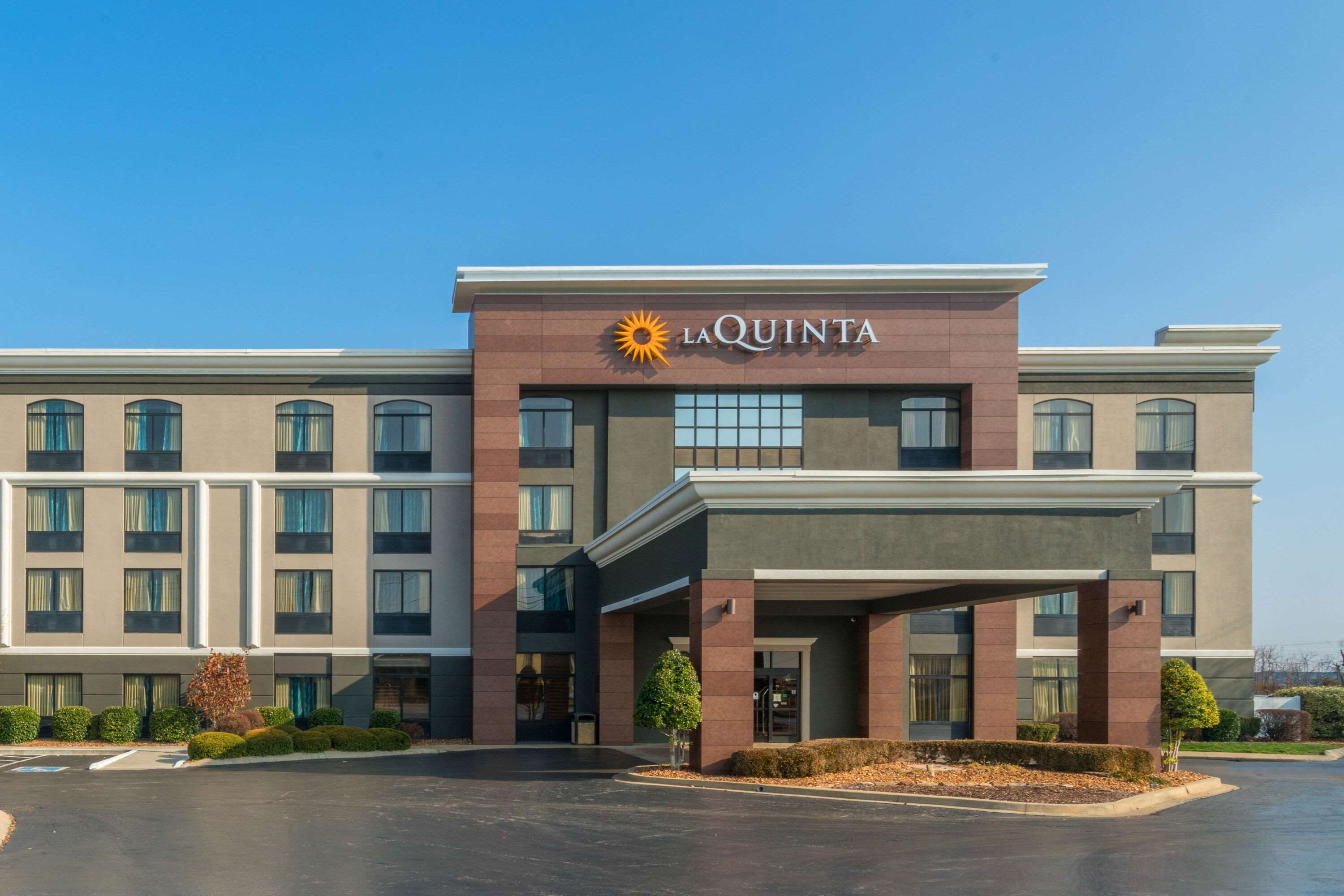 La Quinta Inn & Suites by Wyndham Clarksville