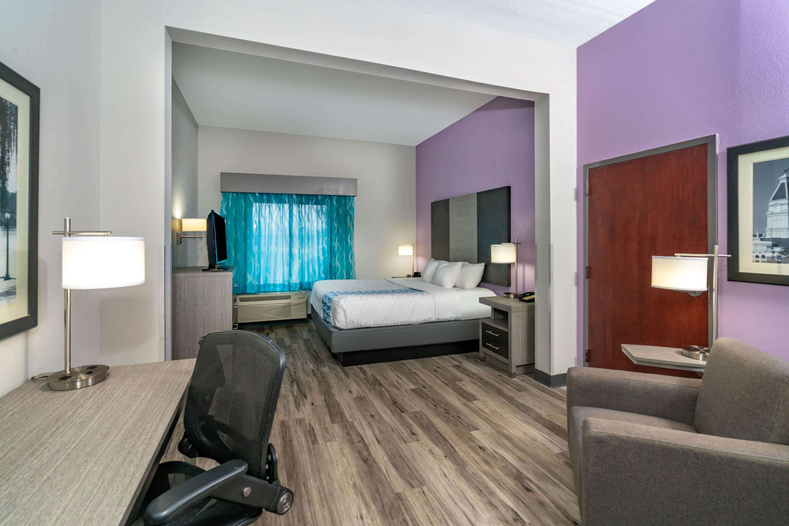 La Quinta Inn & Suites by Wyndham Clarksville