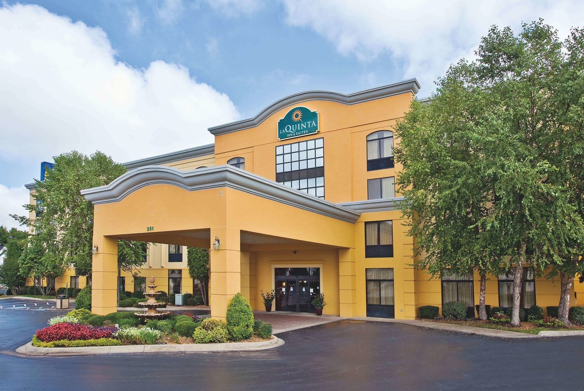 La Quinta Inn & Suites by Wyndham Clarksville