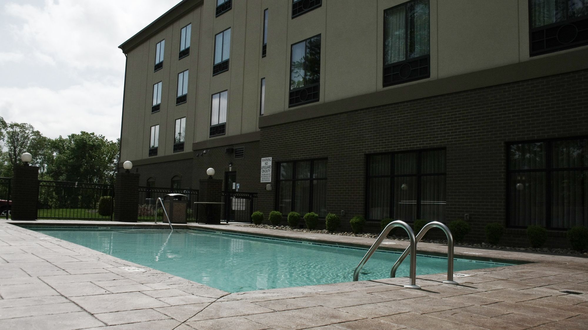 Holiday Inn Express Cleveland Northwest