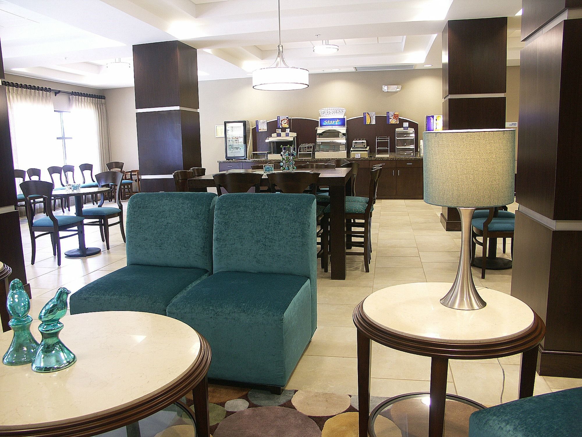 Holiday Inn Express Cleveland Northwest