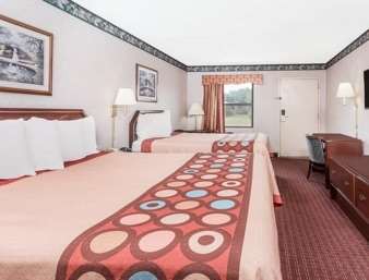 Super 8 by Wyndham Cleveland