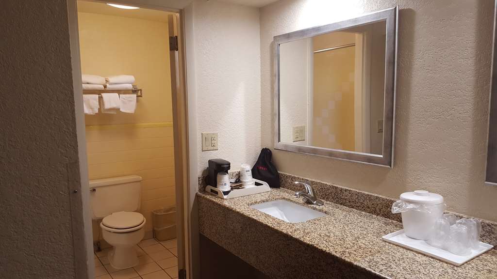 Best Western Thunderbird Motel