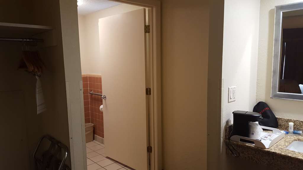 Best Western Thunderbird Motel