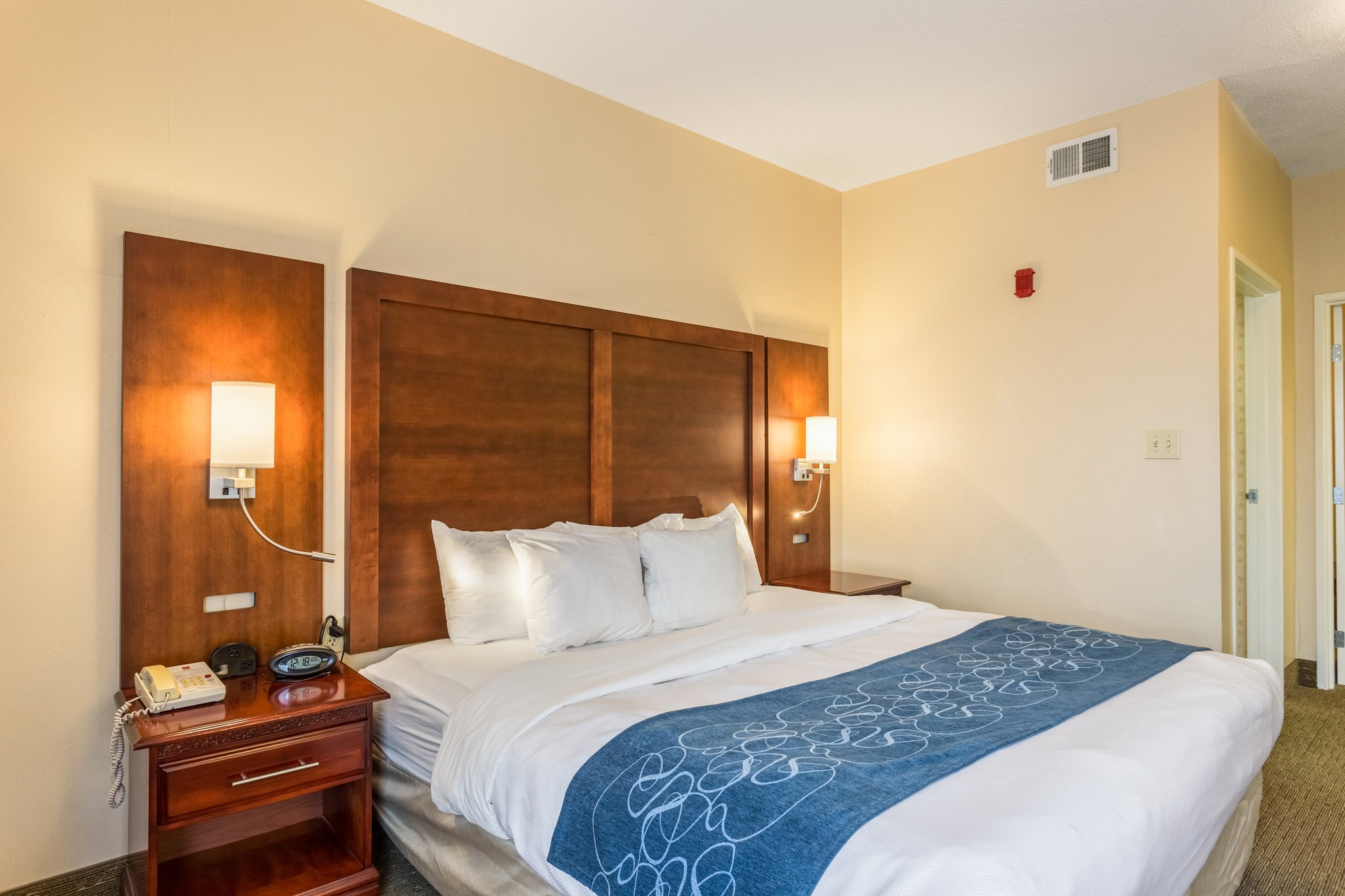 Comfort Suites
