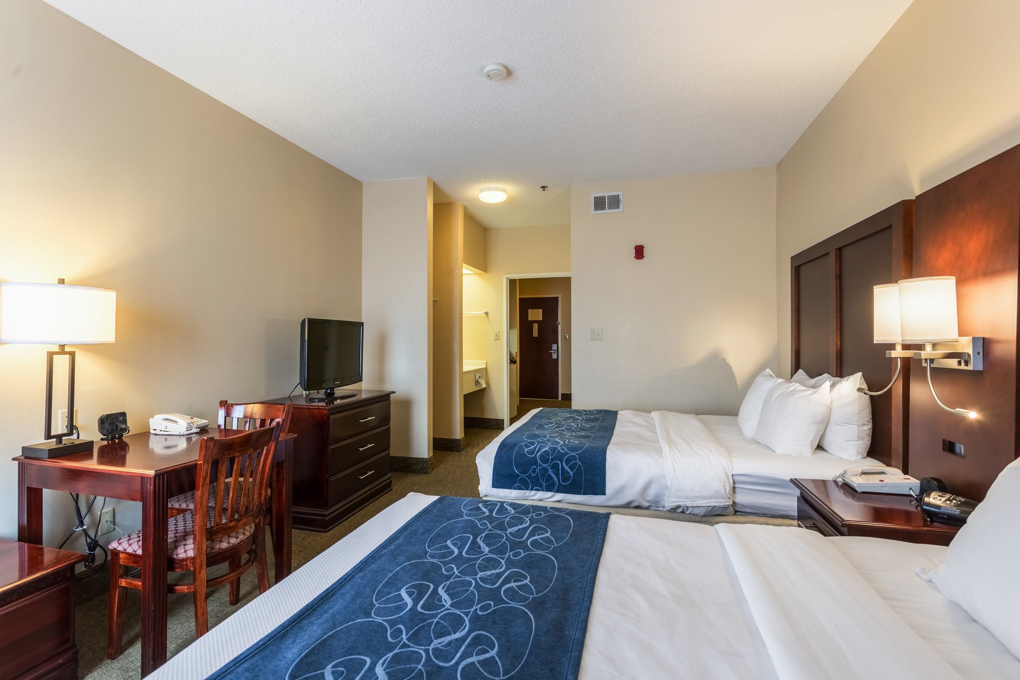 Comfort Suites