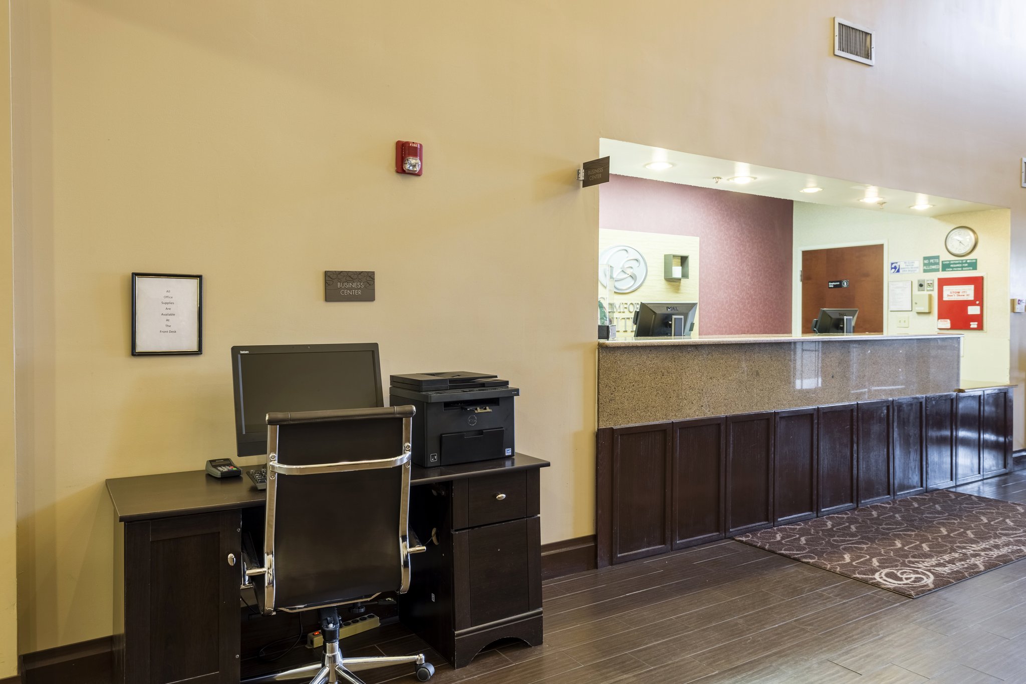 Comfort Suites