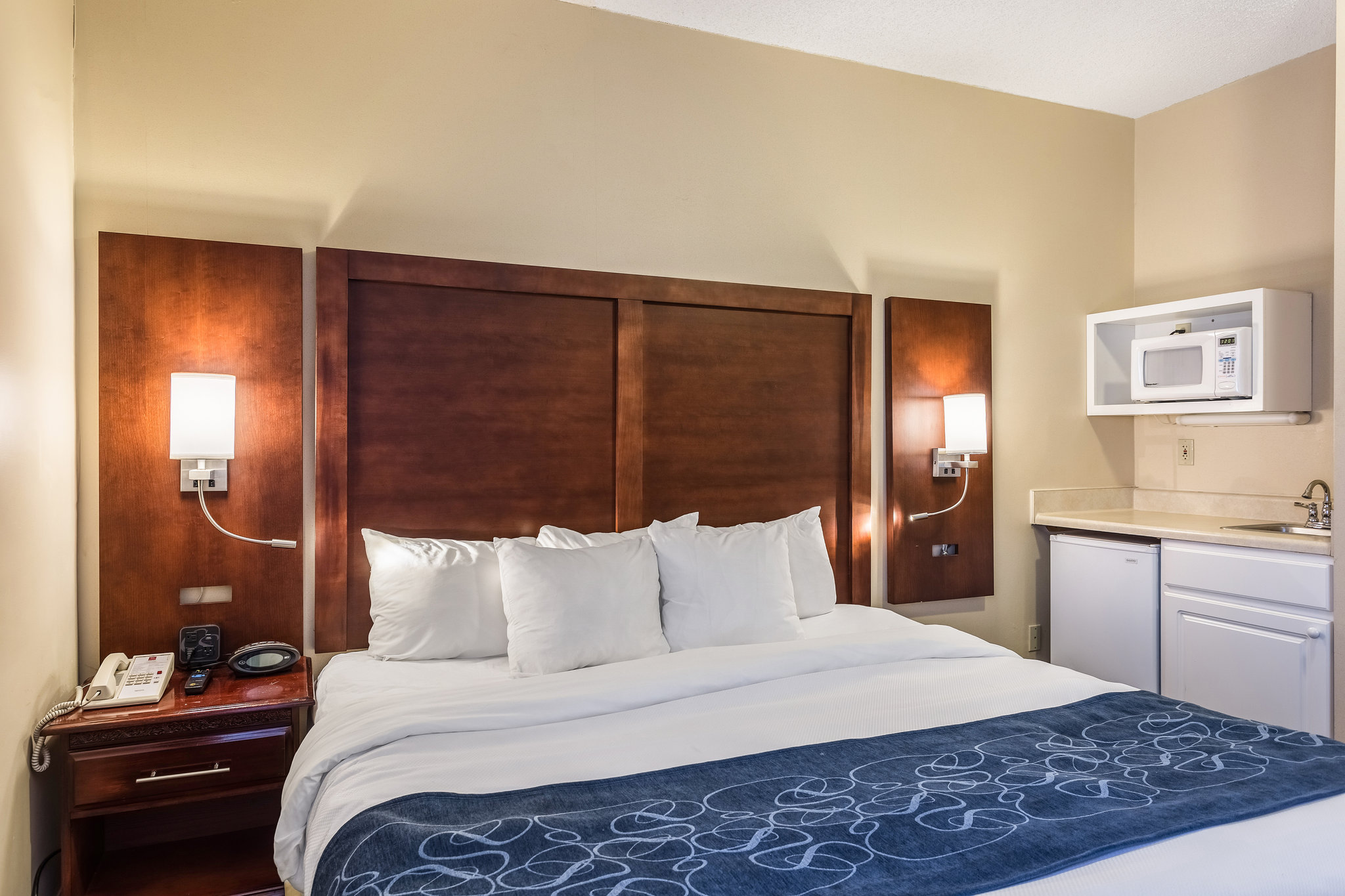 Comfort Suites