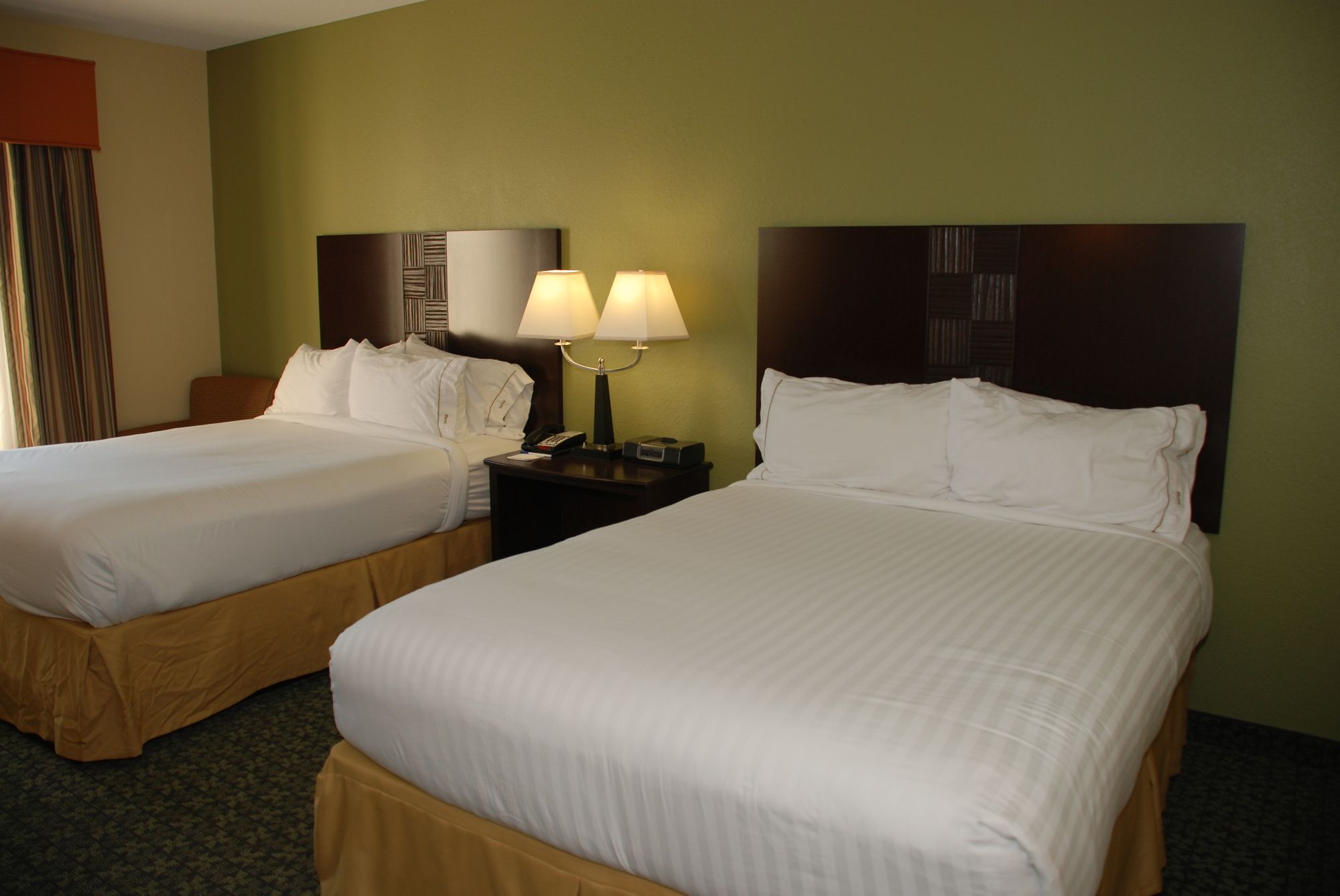 Holiday Inn Express Hotel & Suites Covington