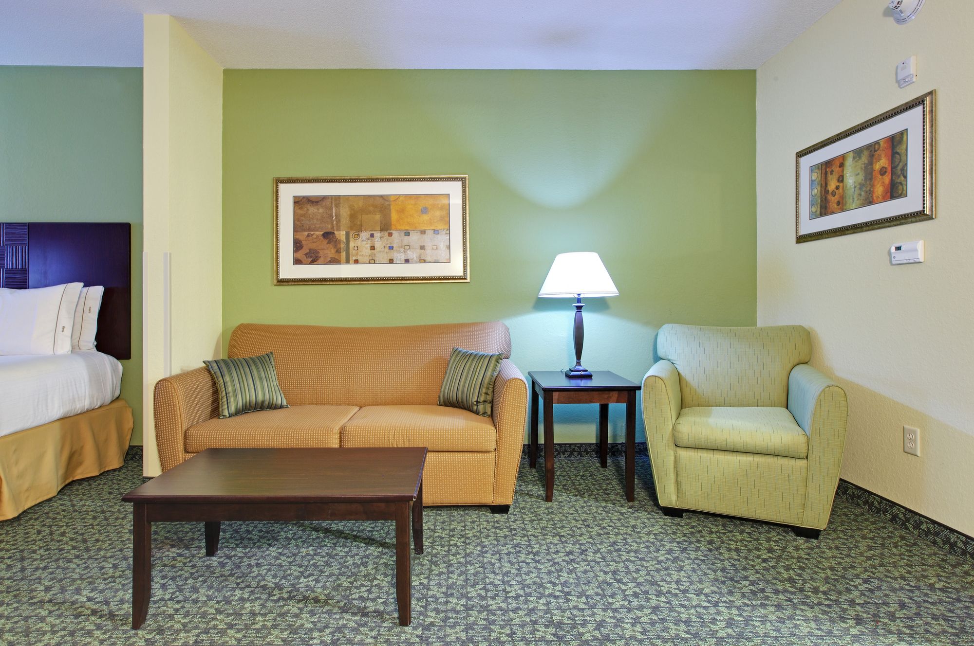 Holiday Inn Express Hotel & Suites Covington