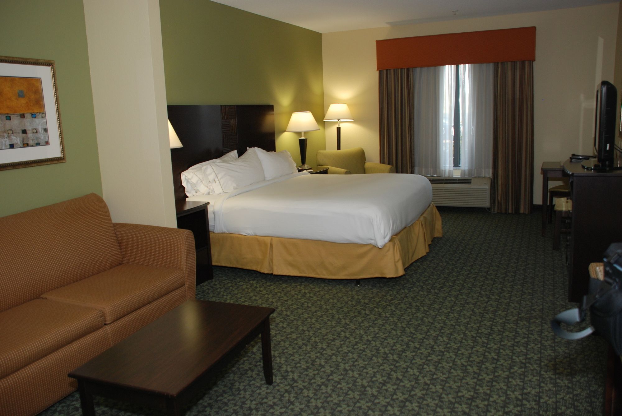 Holiday Inn Express Hotel & Suites Covington