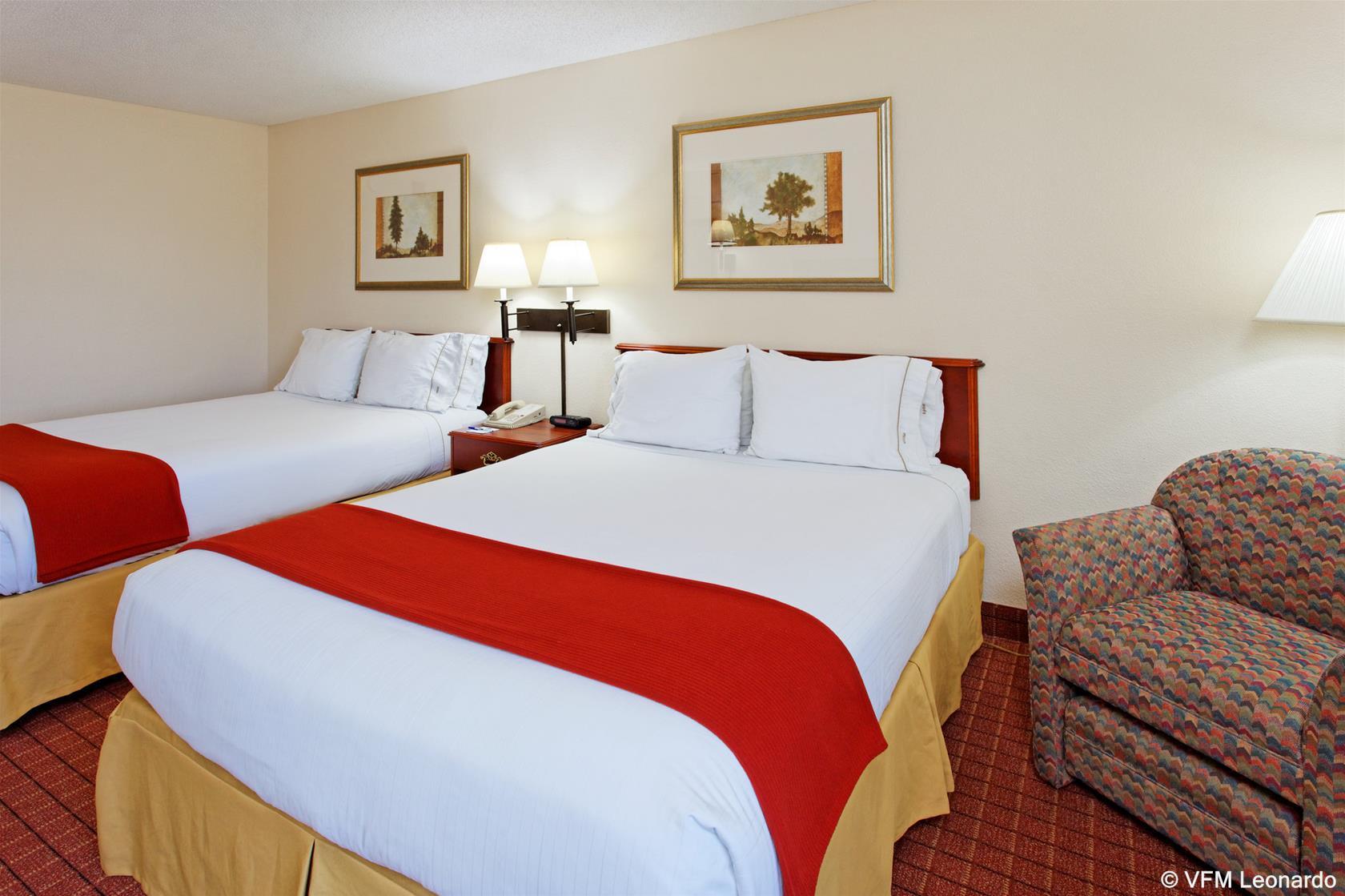 Holiday Inn Express Hotel & Suites Crossville