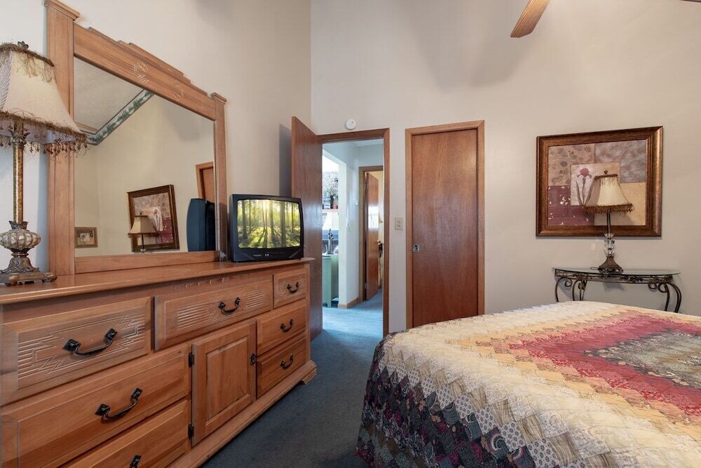 A Garden Blessing Cabin