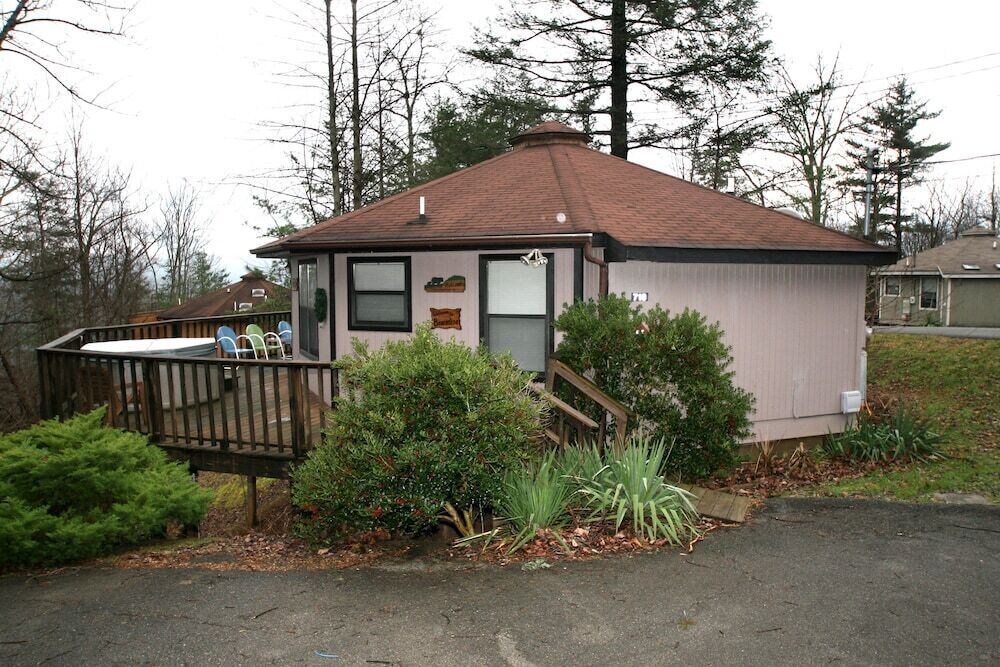 A Garden Blessing Cabin