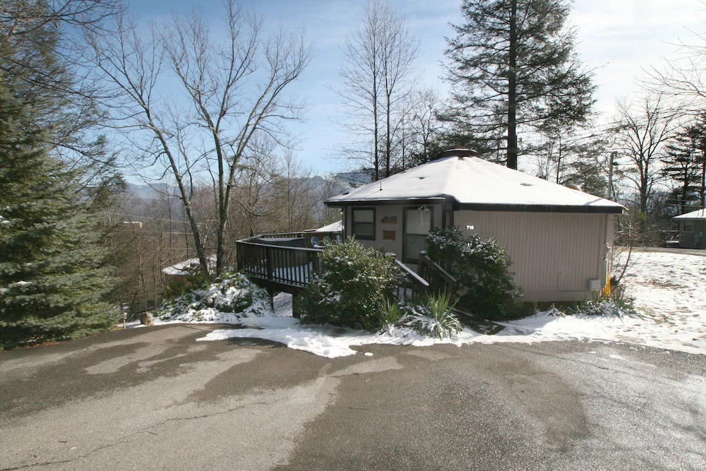 A Garden Blessing Cabin