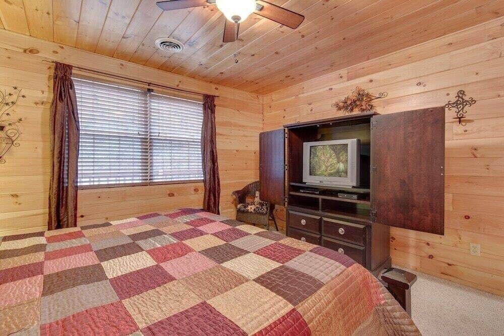 A Garden Blessing Cabin