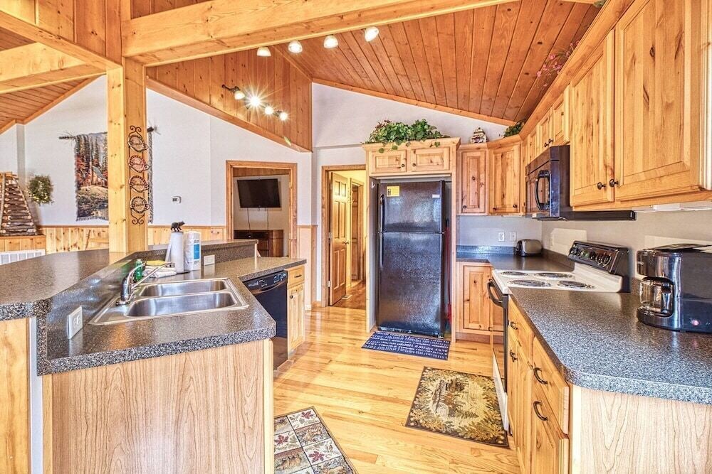 A Garden Blessing Cabin