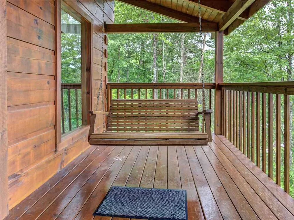 Bear Tracks Cabin