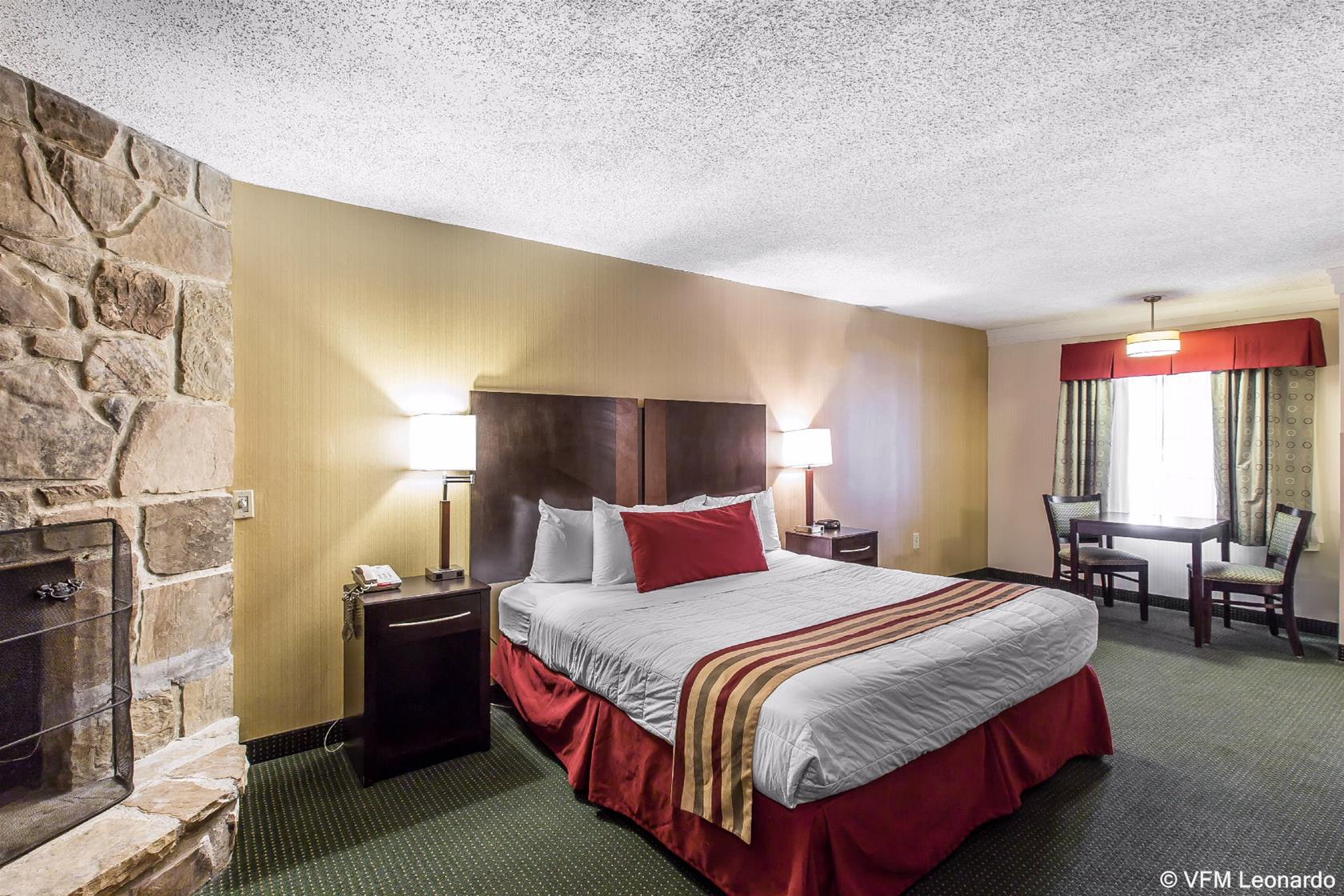 Black Bear Inn & Suites