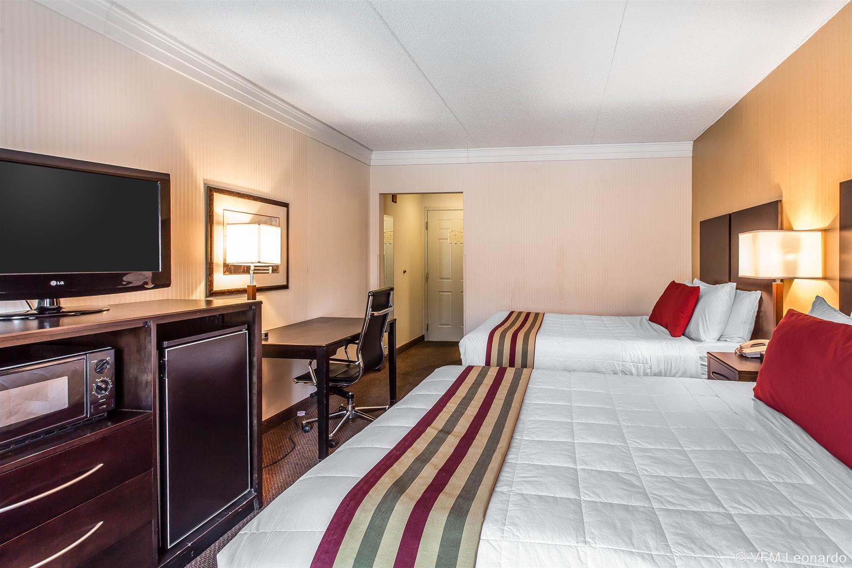 Black Bear Inn & Suites