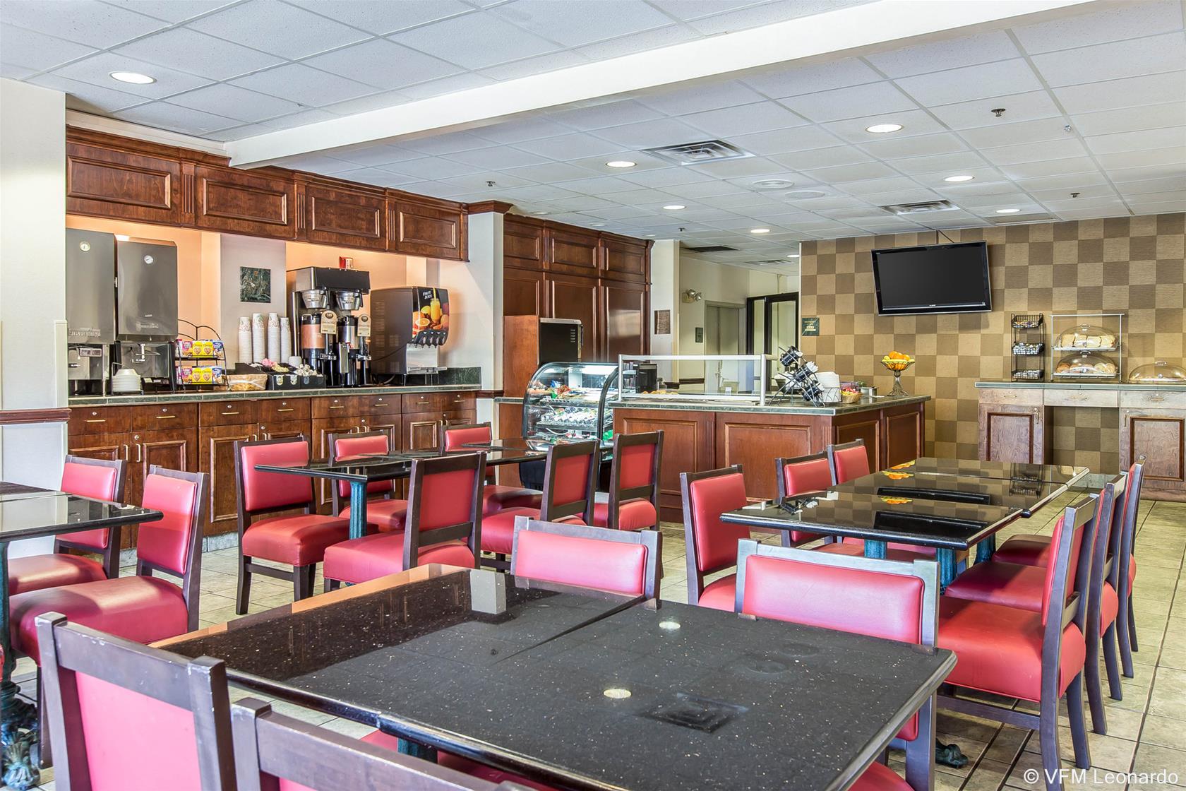 Black Bear Inn & Suites