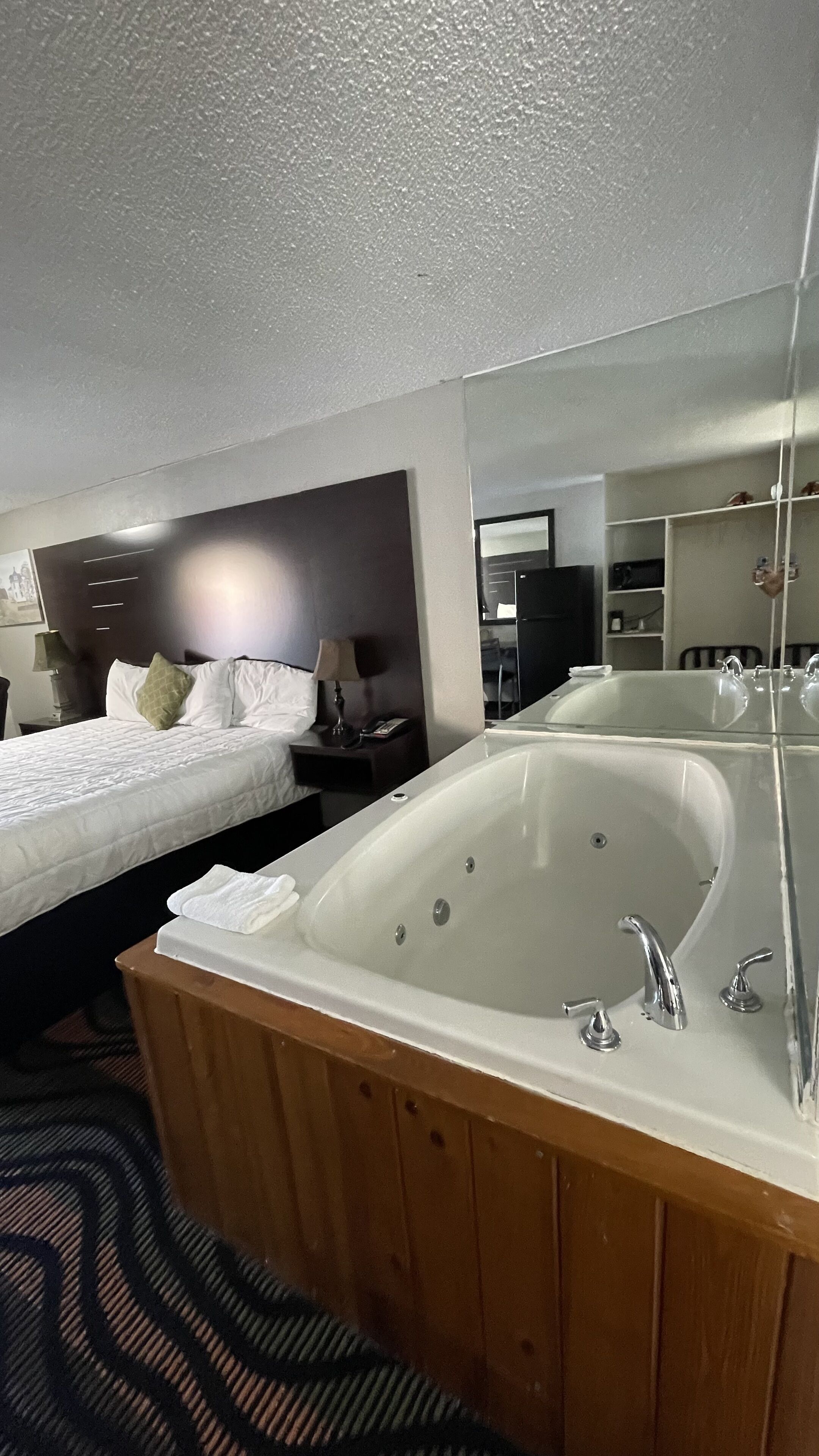 Country Town N' Suites