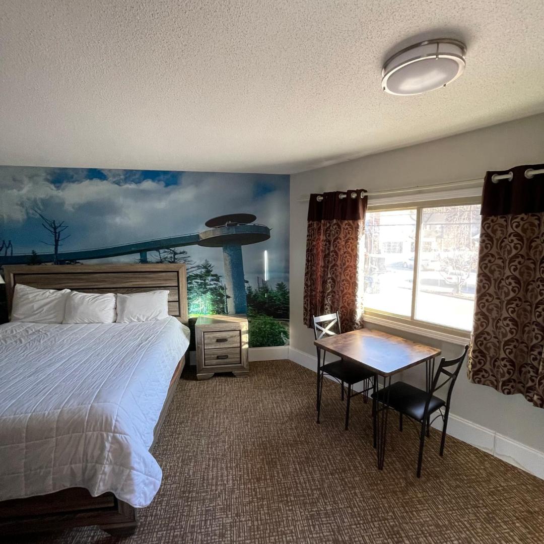 Country Town N' Suites