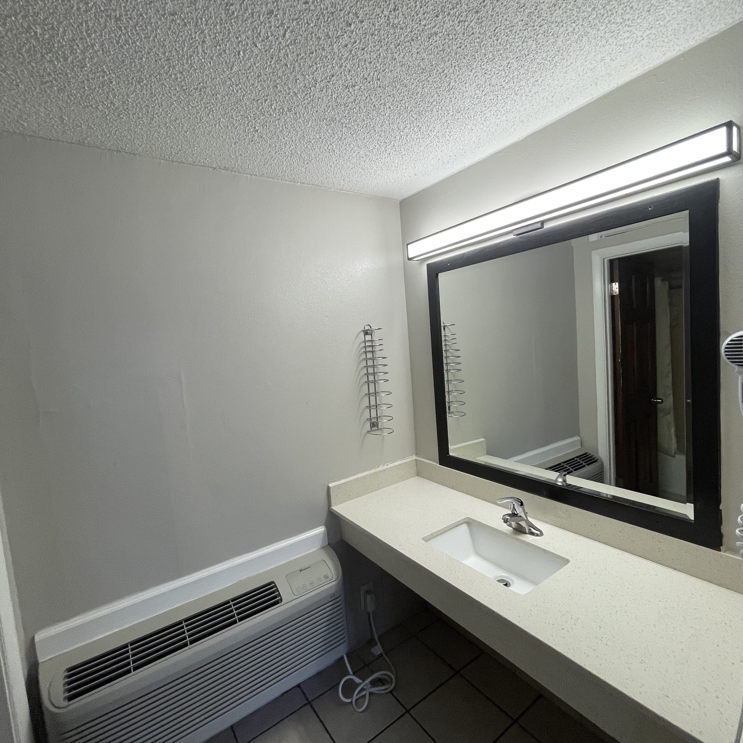 Country Town N' Suites