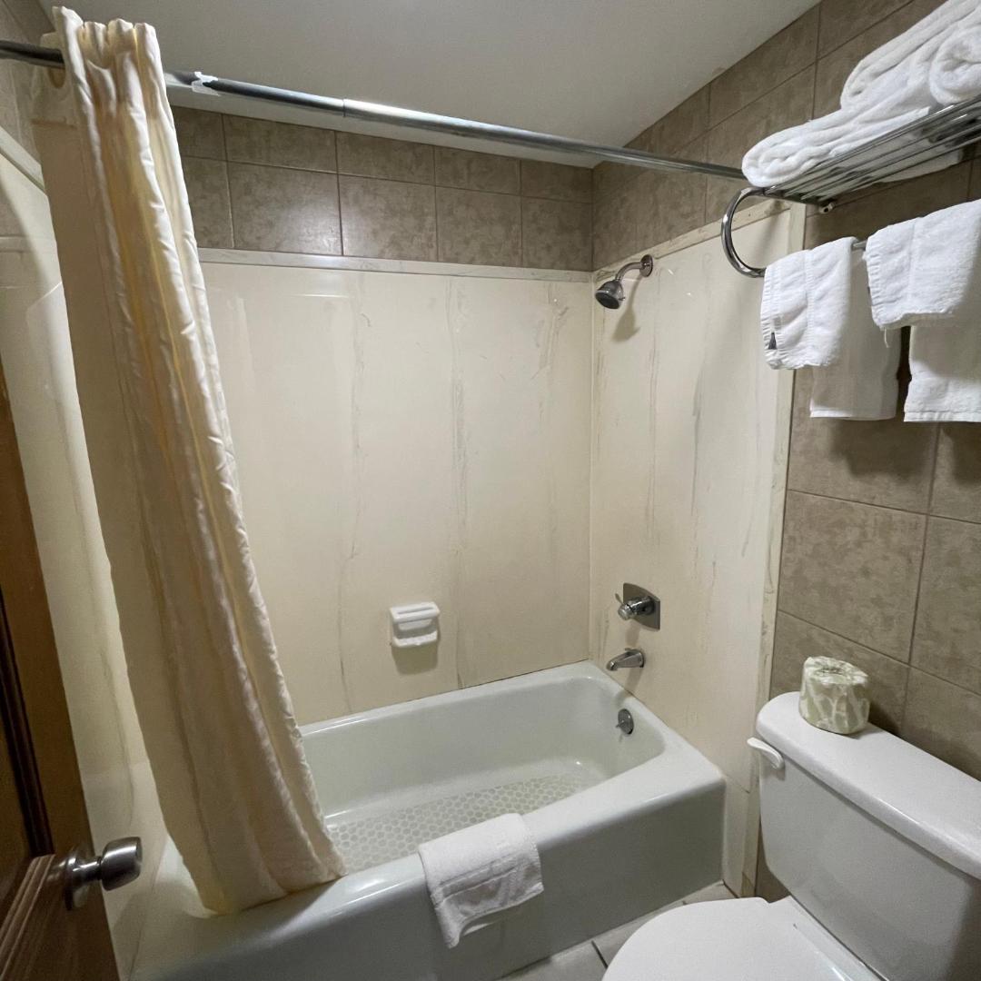 Country Town N' Suites
